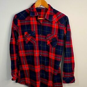 Ochenta Women's Red Plaid Button Up Long‎ Sleeve Shirt